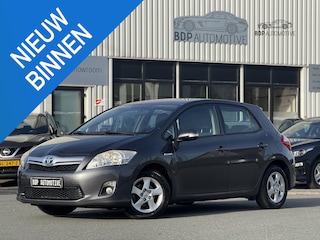 Toyota Auris 1.8 Full Hybrid Limited TREKHAAK/PARKEERSENSOREN/NL AUTO