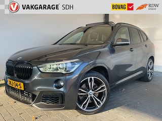 BMW X1 XDrive25i Centennial High Executive M-Sport|Panoramadak|Trekhaak|Harman Kardon|Leer|Stoelverwarming|Sportstoelen|HUD