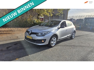 Renault Mégane 1.5 dCi Bose LEUKE AUTO RIJDT EN SCHAKELT GOED