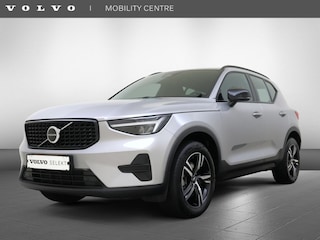 Volvo XC40 B4 Plus Dark | Trekhaak | Dodehoekdetectie | Harman/Kardon |
