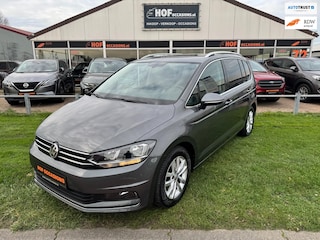 Volkswagen Touran 1.4 TSI Highline 7p AUTOMAAT/MASSAGE/NAVI/TREKHAAK