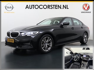 BMW 320i 2.0T 184pk AUT-8 Navi-Pro Apple Carplay Android Bordherk. Sport Line Shadow-Line Sportstoel+ 1/2 Leer PDC-a+v Teleservice Dual-ECC Business Edition HiFi+9speakers Drive-Assist LED Connected-Services LED Live Cockpit Pro Active guard DAB WiFi 1600kg trekvermogen