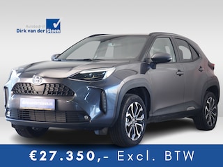 Toyota Yaris Cross 1.5 Hybrid 130 Executive/ Teamplayer | Dodehoekdetectie | Parkeersensoren Voor en Achter | Stuurwiel- En Stoelverwarming | Botsherkenning | Grootlichtassistent