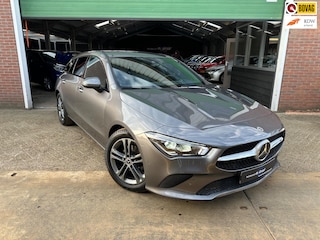 Mercedes-Benz CLA Shooting Brake 180|CRUISE/CAMERA/PDC/BLACK