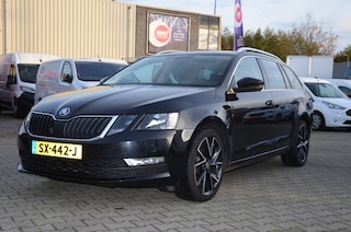 Skoda Octavia Combi 1.6 TDI CLEVER ED. Automaat
