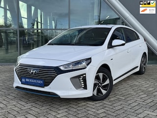 Hyundai Ioniq 1.6 GDi First Edition 141pk Camera / Panoramadak / Stoelverwarming
