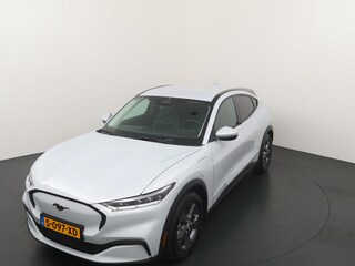 Ford Mustang Mach-E Extended RWD 98 kWh | Adapt. Cruise | Clima | Winterpack | Leer | Camera | Apple carplay | Android Auto |