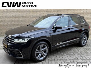 Volkswagen Tiguan 1.4 TSI eHybrid 245pk PHEV R-Line Business+ | Panoramadak | Adaptieve cruise | Lane assist | Headup display | Matrix LED | DAB | Apple CarPlay | Camera | Stoel&stuurverwarming | Navigatie | Virtual cockpit | IO.light | Elektrische achterklep | Dodehoekdetectie | Volledig onderhouden