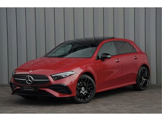 Mercedes-Benz A-klasse 250e AMG | 218PK | Pano | Sfeerverlichting | Burmester | Multibeam | Leder | Distronic | Stuurwielverwarming | Trekhaak | 2024.