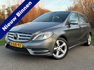 Mercedes-Benz B-klasse 200 Prestige Comfort / Automaat / Pano. dak / Stoelverwarming / Navi. / Leder / Trekhaak / Cruise Control