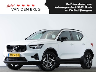 Volvo XC40 AUTOMAAT 2.0 B4 197 PK Plus Dark | LED | Harman/Kardon Audio | Trekhaak | Kyeless | Achteruitrijcamera |