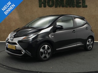 Toyota Aygo 1.0 VVT-i x-clusiv - ORIGINEEL NEDERLANDSE AUTO - KEYLESS START - CAMERA - NAVIGATIE - CLIMATE CONTROL - TOERENTELLER - BLUETOOTH - LEDEREN STUUR - MULTIFUNCTIONEEL STUUR - ELEKTRISCHE BUITENSPIEGELS