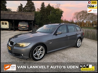 BMW 3-serie Touring 320i 170pk Business Line Leder, Trekhaak, Schuifdak