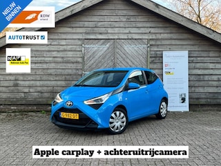 Toyota Aygo 1.0 VVT-i x-play limited | Airco | Carplay | Camera | Dealeronderhouden | Leuke kleur!! | Top!
