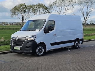 Renault Master T35 2.3 dCi 135 L2H2 airco, camera, trekhaak, opstap, 96 dkm.