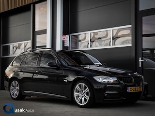 BMW 3-serie Touring 320i High Executive