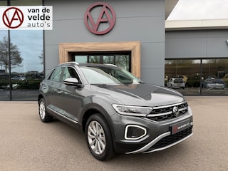 Volkswagen T-Roc 1.5 TSI 150pk DSG Style | Dode hoek | Camera | Keyless | Elek. Achterklep | Rijklaar incl. garantie