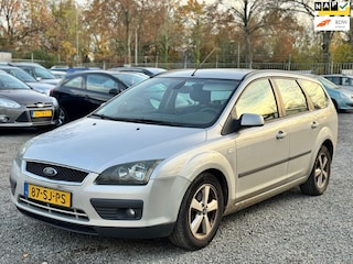 Ford Focus Wagon 1.6-16V Futura
