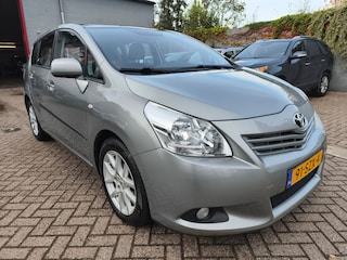 Toyota Corolla Verso 1.8 16v VVT-i Business, Panoramadak, Trekhaak