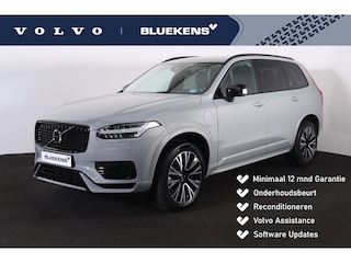 Volvo XC90 T8 Recharge AWD Plus Dark - IntelliSafe Assist & Surround - Harman/Kardon audio - Adaptieve LED koplampen - Parkeercamera achter - Verwarmde voorstoelen, stuur & achterbank - Parkeersensoren voor & achter - Elektr. bedienb. voorstoelen met geheugen - Draadloze tel. lader - Extra getint glas - Elektr. inklapbare trekhaak - 20' LMV