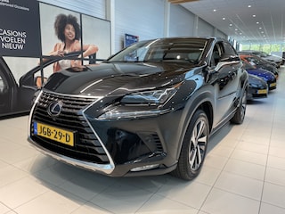 Lexus NX 300h AWD President Line | Mark Levinson | LED koplampen adaptief | HUD | Panoramadak |
