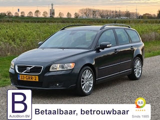 Volvo V50 2.4 Momentum /Goed onderhouden!/Leder/Trekh./Xenon/4-S/