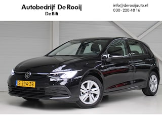 Volkswagen Golf 1.0 eTSI Life Business DSG Navigatie | El. verstelbare best.stoel | Parkeercamera
