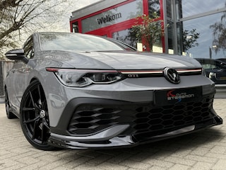 Volkswagen Golf 2.0 TSI GTi *!* CLUBSPORT 45 EDITIE *!* AKRAPOVIC/ PANO/ 19 INCH/ CAMERA/ MATRIX *!*