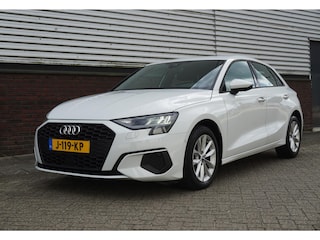 Audi A3 Sportback 35 TFSI150PK/Digitaal Dashboard/Camera/Automatisch inparkeer hulpsysteem.