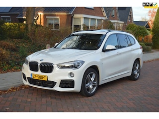 BMW X1 SDrive18i High Exe M-pakket/pano/org NL/NAP