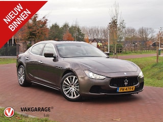 Maserati Ghibli 3.0 | Panoramadak | Camera | Dealer onderhouden | Nieuwe distributie ketting |