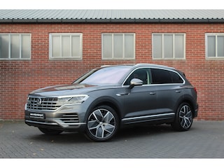 Volkswagen Touareg 3.0 TSi eHybrid 4MOTION | Pano | Trekhaak | Memory |