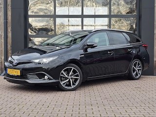 Toyota Auris Touring Sports 1.8 Hybrid Dynamic | Automaat | Navi | Cruise | Camera | LMV | Keyless |