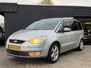 Ford Galaxy 2.0-16V Trend | 7 persoons | Climate | Trekhaak