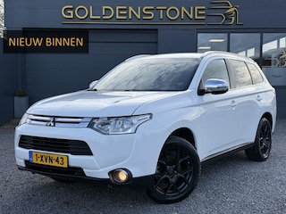 Mitsubishi Outlander 2.0 Business Edition 7 persoons,2e Eigenaar,Navi,Afn Trekhaak,Navi,Camera,Dealer Onderhouden,N.A.P,150pk,Apk tot 05-2026