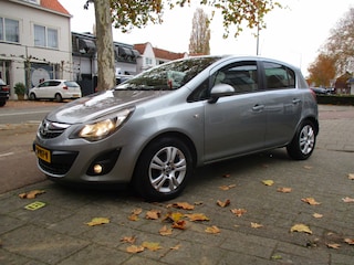 Opel Corsa 1.4-16V Cosmo 5-drs / AIRCO / NAVI / PDC / CRUISE-CONTROL / 85dkm