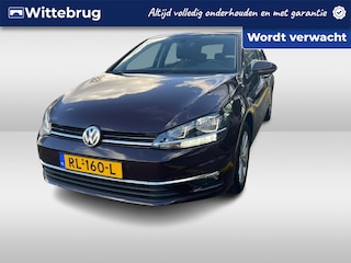 Volkswagen Golf 1.0 TSI Comfortline / Digitaal dashboard / Navigatie / Camera / Parkeersensoren V+A / App connect /