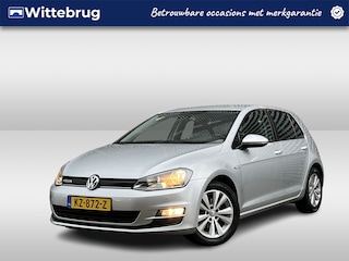 Volkswagen Golf 1.0 TSI Comfortline / Navigatie / Parkeersensoren V+A / Climate controle / Cruise controle / Lichtmetaal 16 inch /