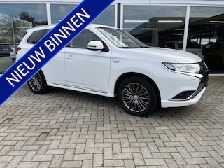 Mitsubishi Outlander 2.4 PHEV Pure LMV / Nav / Clima / Cruise / Trekhaak