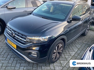 Volkswagen T-Cross 1.0 TSI Life 111pk | Black design pakket | Navigatie | Adaptief cruise control | Parkeersensoren v+a | Privacy glass | App connect | 17"LMV