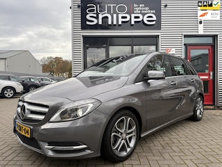 Mercedes-Benz B-klasse 180 Ambition -AUTOMAAT-XENON-TREKHAAK-AIRCO-CRUISE-NAVI-BLUETOOTH-ORIGINEEL NEDERLANDS!-NETTE AUTO!