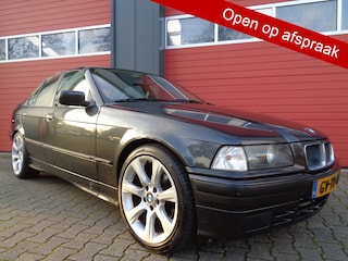 BMW 325i, Orgineel Nl, 6 cilinder 194 PK!