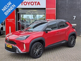 Toyota Yaris Cross 1.5 Hybrid Adventure TREKHAAK ELEK. ACHTERKLEP PDC LAGE KM-STAND APPLE & ANDROID BI-TONE HEAD-UP BLIND SPOT