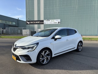 Renault Clio 1.3 TCe R.S. Line Automaat 5-Deurs 130 PK. Prachtige en een nieuw rijdende auto van de eerste eigenaar !!!