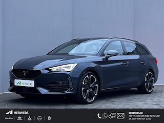 Cupra Leon 1.4 e-Hybrid VZ Copper Edition Automaat / Navigatie / Elektrische trekhaak 1.500 kg / Elektrische klep / Sportstoelen / Stuur- en stoelverwarming / Apple Carplay Android / 19" LM wielen /