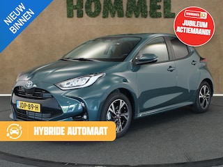 Toyota Yaris 1.5 Hybrid 130 Dynamic ComfortPack 130PK! - DIRECT UITVOORRAAD LEVERBAAR - ADAPTIEVE CRUISE CONTROL - DODEHOEKDETECTIE - APPLE CARPLAY/ANDROID AUTO - CAMERA - CLIMATE CONTROL - KEYLESS ENTRY/START - EXTRA GETINT GLAS - NAVIGATIE - STOELVERWARMING VOORZIJDE - STUURVERWARMING