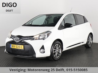 Toyota Yaris 1.0 VVT-i DESIGN COOL & WHITE PACK AIRCO.SPORTVELGEN.CD. ZEER BETROUWBAAR!!
