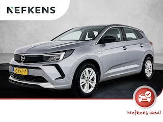 Opel Grandland 1.2 Turbo 130pk | Navigatie | Climate Control | Cruise Control | LED | 17" Lichtmetalen Velgen | Verwarmbare Voorstoelen/Stuur | Apple Carplay/Android Auto |