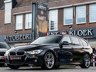 BMW 3-serie Touring 318d High Exe M-Sport PANO HUD SHADQW LINE CAMERA LEDER 18 INCH LED