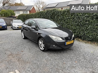 Seat Ibiza SC 1.2 TSI Sport Automaat | Xenon | Autom. Airco | Cruise Control | LMV | Elekt. Ramen | Sportstoelen | PDC | Privacy Glass | Nieuwe APK!